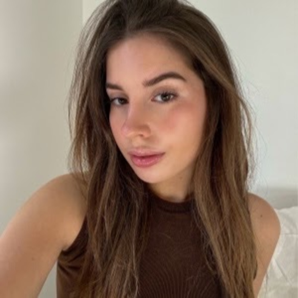 Meet your Posher, Izabel
